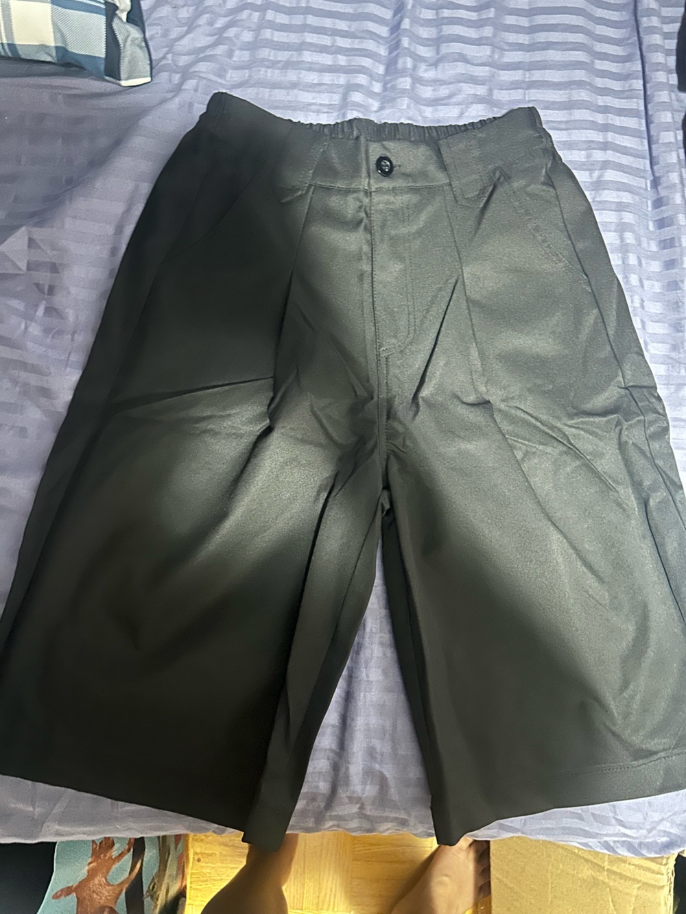 t 6 
Bangkok jorts
Size 27-30 
Garter on back